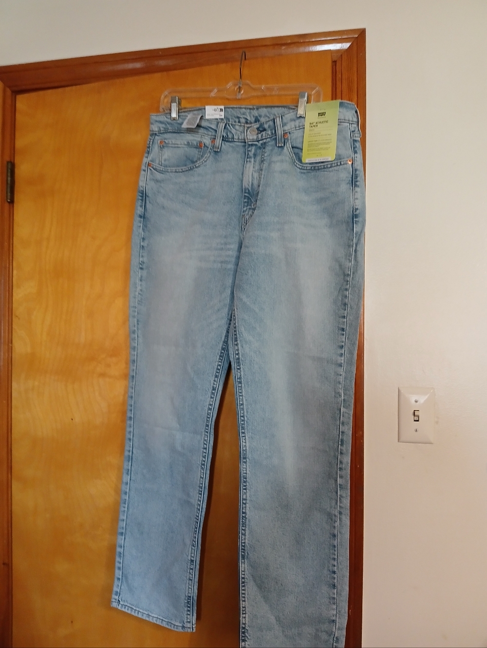 Levi's Men's Light Wash Blue Jeans - Classic Straight Fit